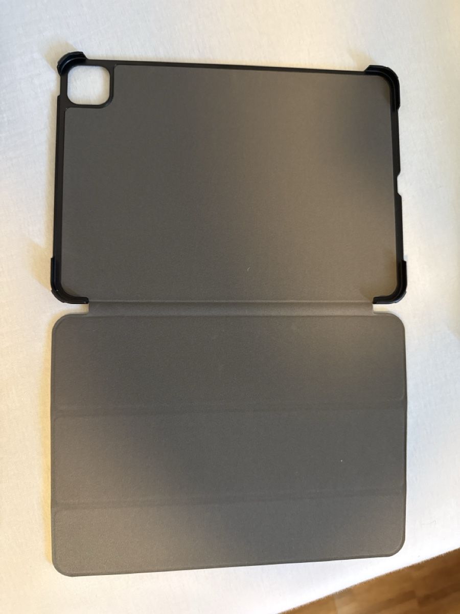 Covers & Taschen: Ipad Pro 11“ 2024 Hülle – Neu und originalverpackt aus Zürich von noa_hy2q 2