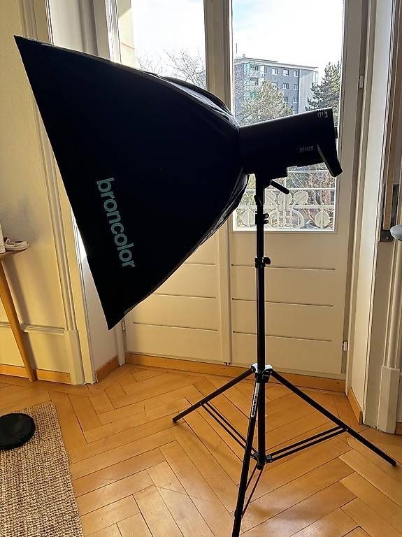 Broncolor Blitze: Broncolor softbox 70x 70 – Gebraucht aus Fribourg von waves55