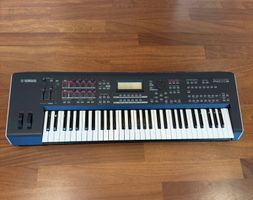 Yamaha Synthesizer mox 6