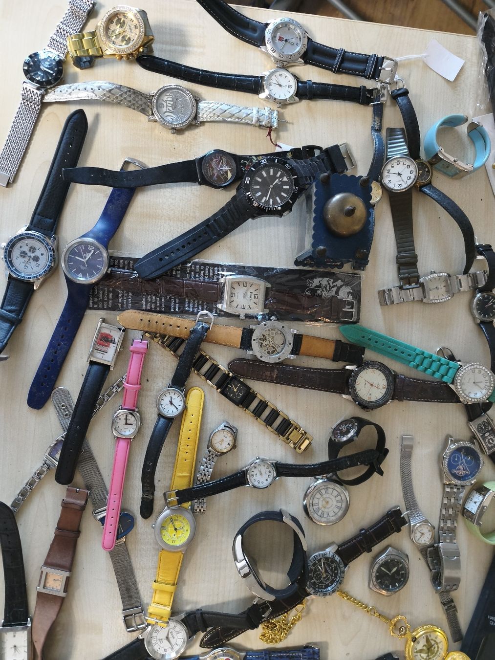 Uhren: Armbanduhr lot – Gebraucht aus Kreuzlingen von dad_9x7b 1