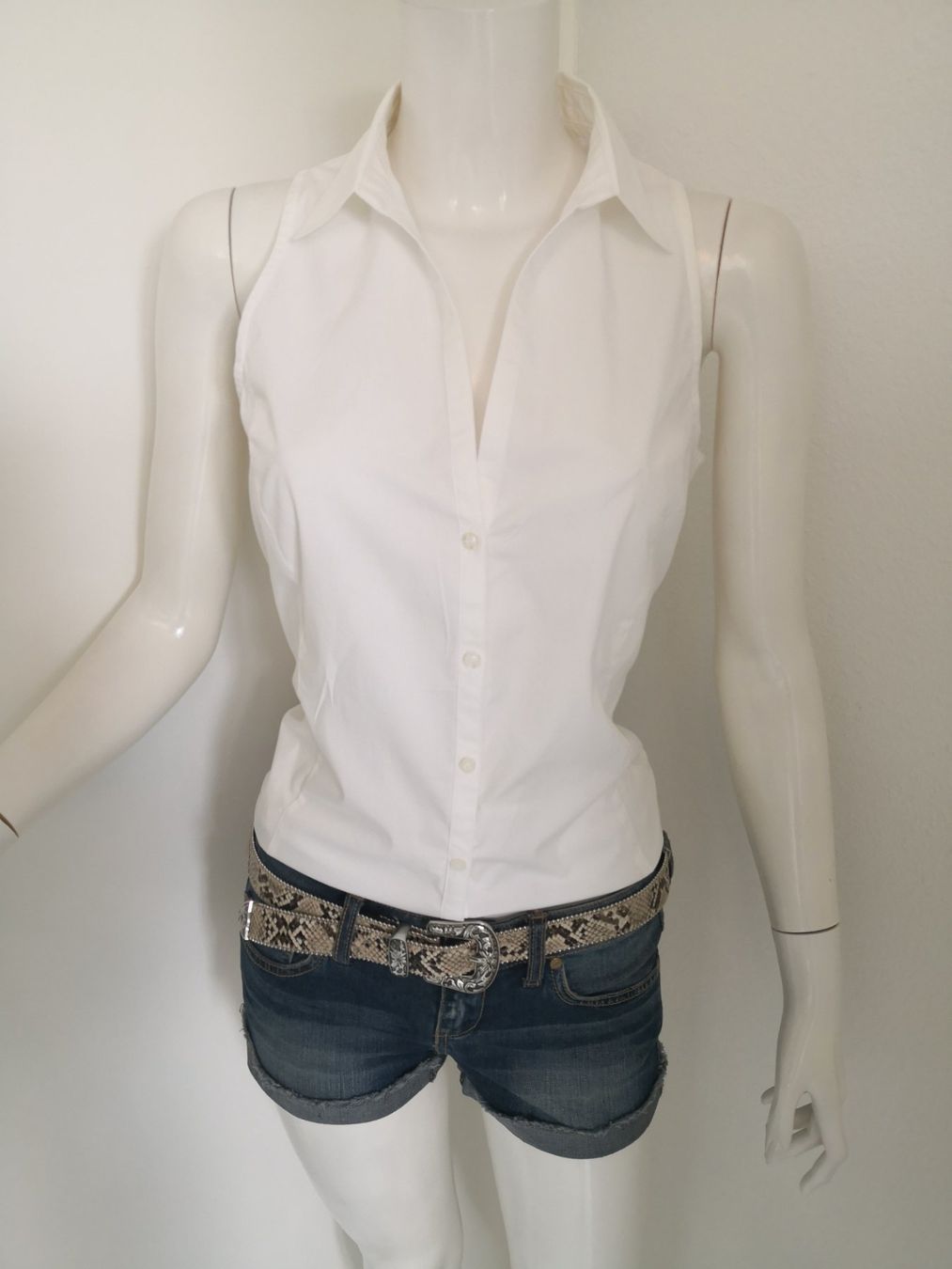 Mango Camicette: 🤩MANGO ÄRMELLOSE BLUSE WEISS & KRAGEN – Nuovo (secondo la descrizione) da Olten venduto da Naja-Twins-Twins 2