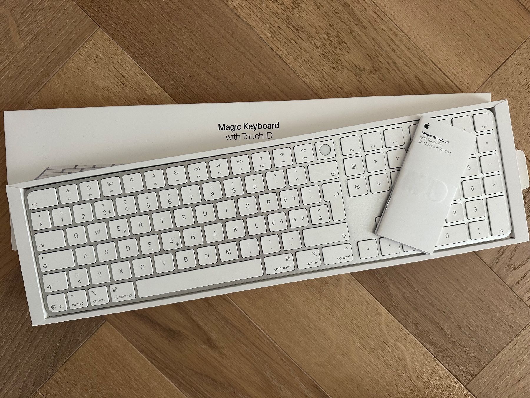 Apple PC: Apple iMac Computer mit Maus und Tastatur – Usato da St. Gallen venduto da rosie.vanessa 3