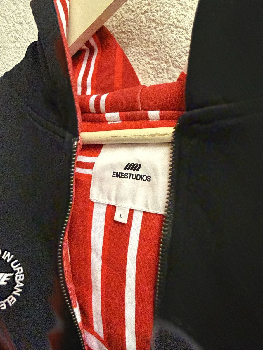 Maglioni & Felpe: EME Studios Hoodie Size L – Nuovo (secondo la descrizione) da Biel/Bienne venduto da lichterhoh 1