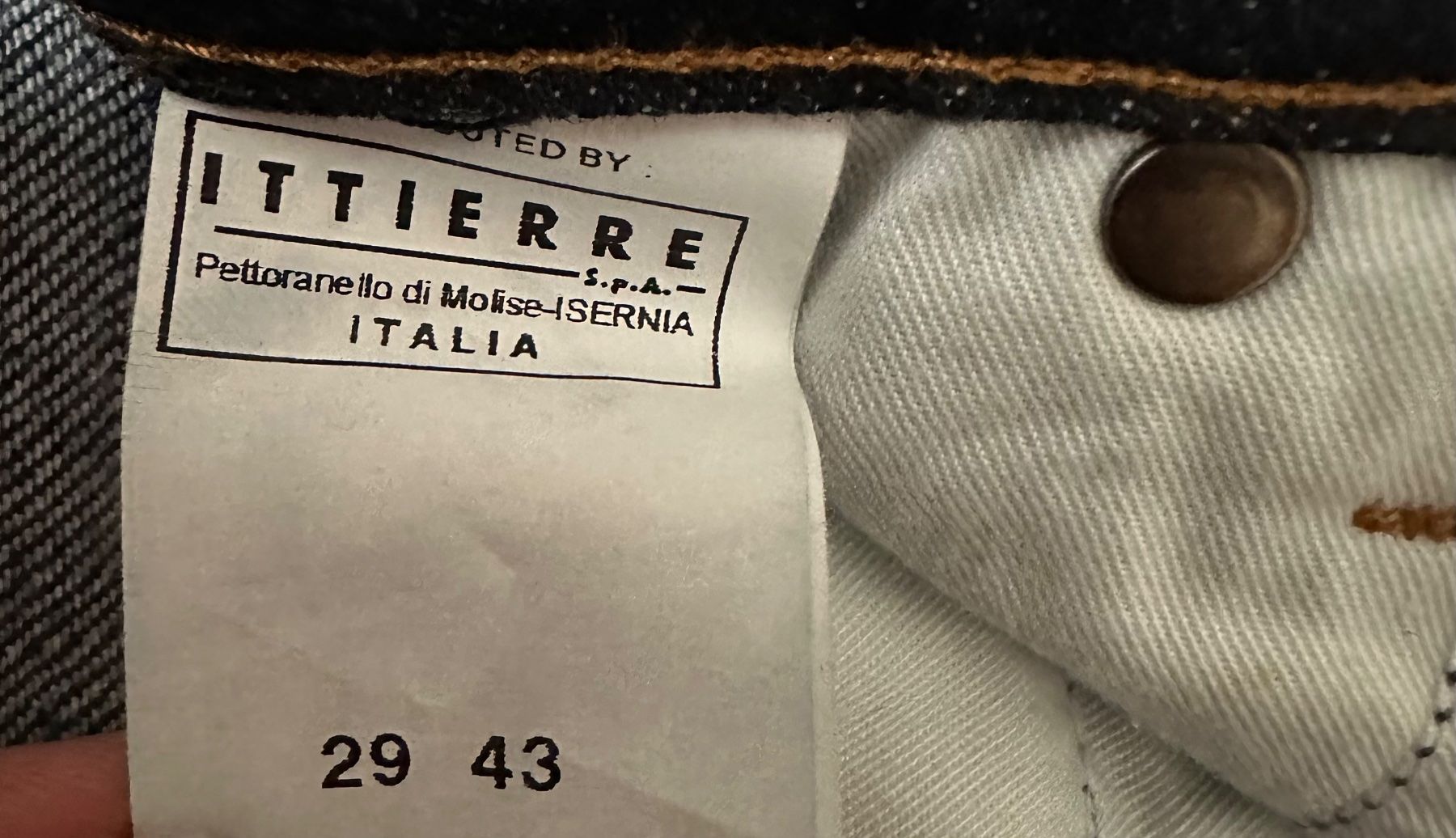 Versace Jeans: Versace Jeans Couture Damen 29 – Usato da Liestal venduto da Ballybs 4