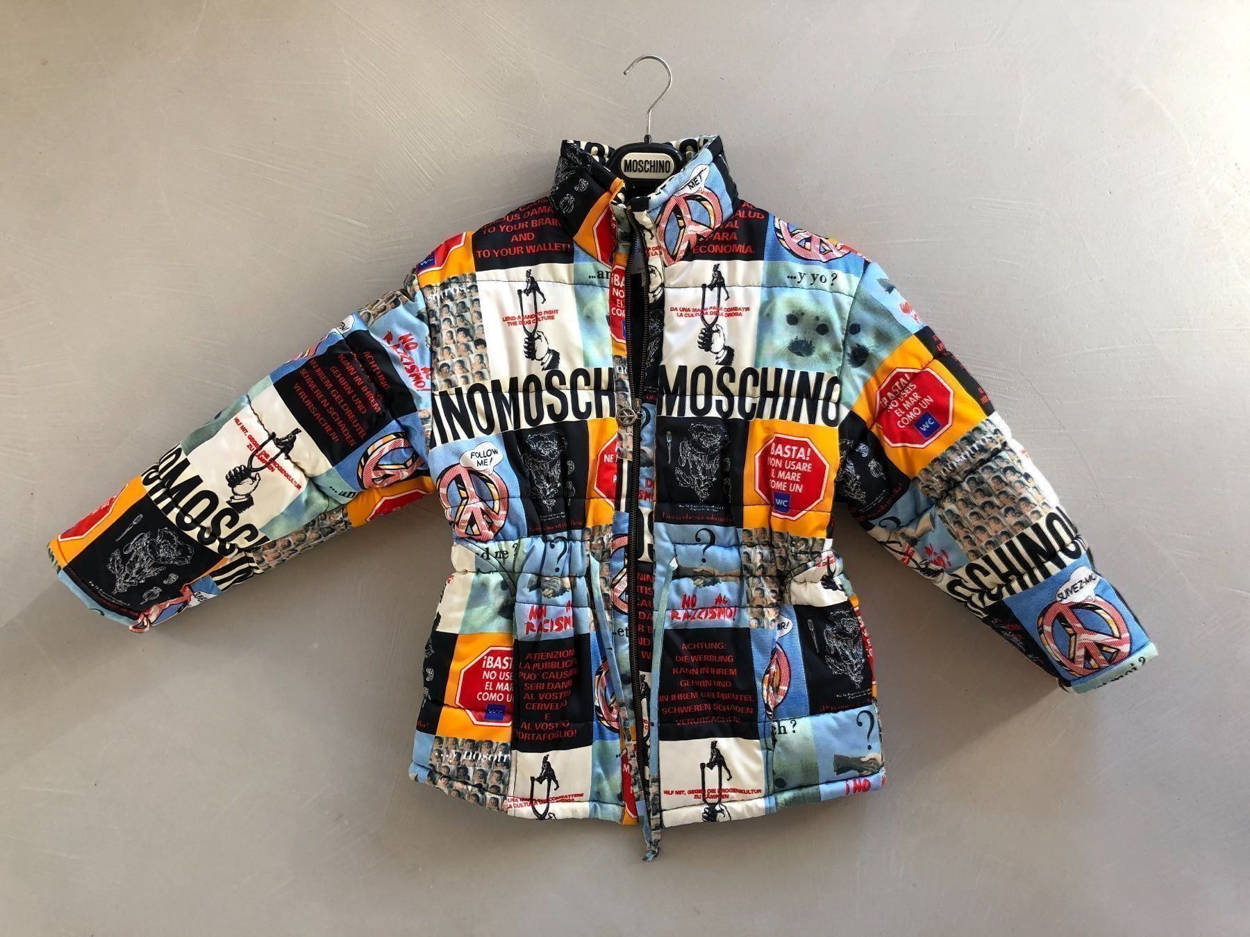 Moschino Giacche: MOSCHINO VINTAGE JACKET size 36 EU – Usato da Origlio venduto da MickyTI