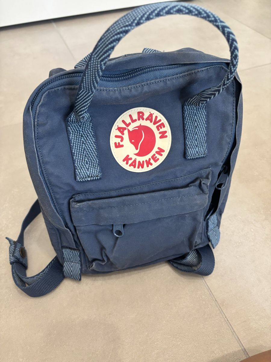 Fjällräven Sacs à dos: Fjällräven Kanken Mini – D'occasion à Riva San Vitale par Margherita81