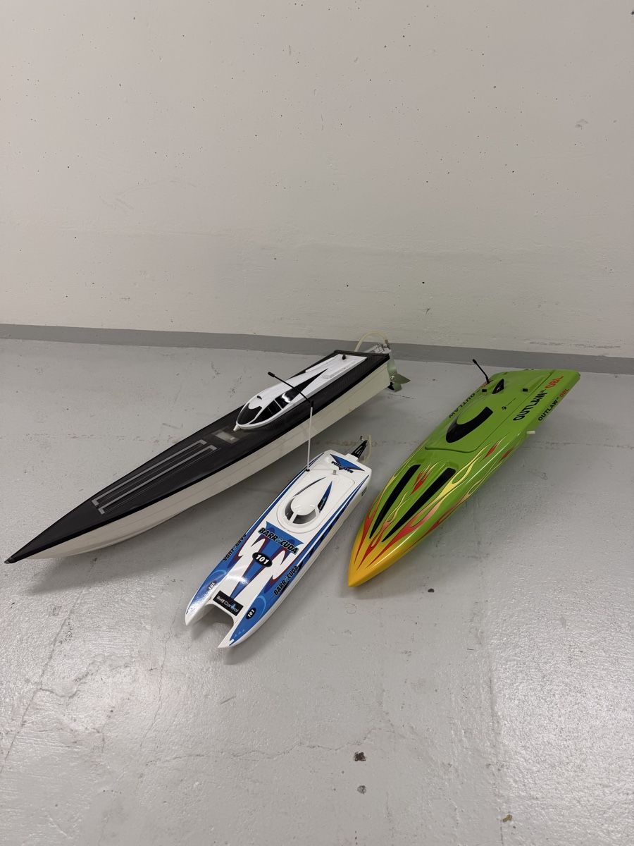 Modellismo RC: 3x RC-Boote – verschiedene Grössen  – Usato da Wangen an der Aare venduto da Flo_kaufm
