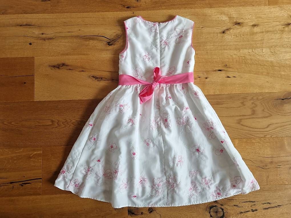 C&A Robes et jupes: Kleid Gr.140 – D'occasion à Brütten par gupi1717 1