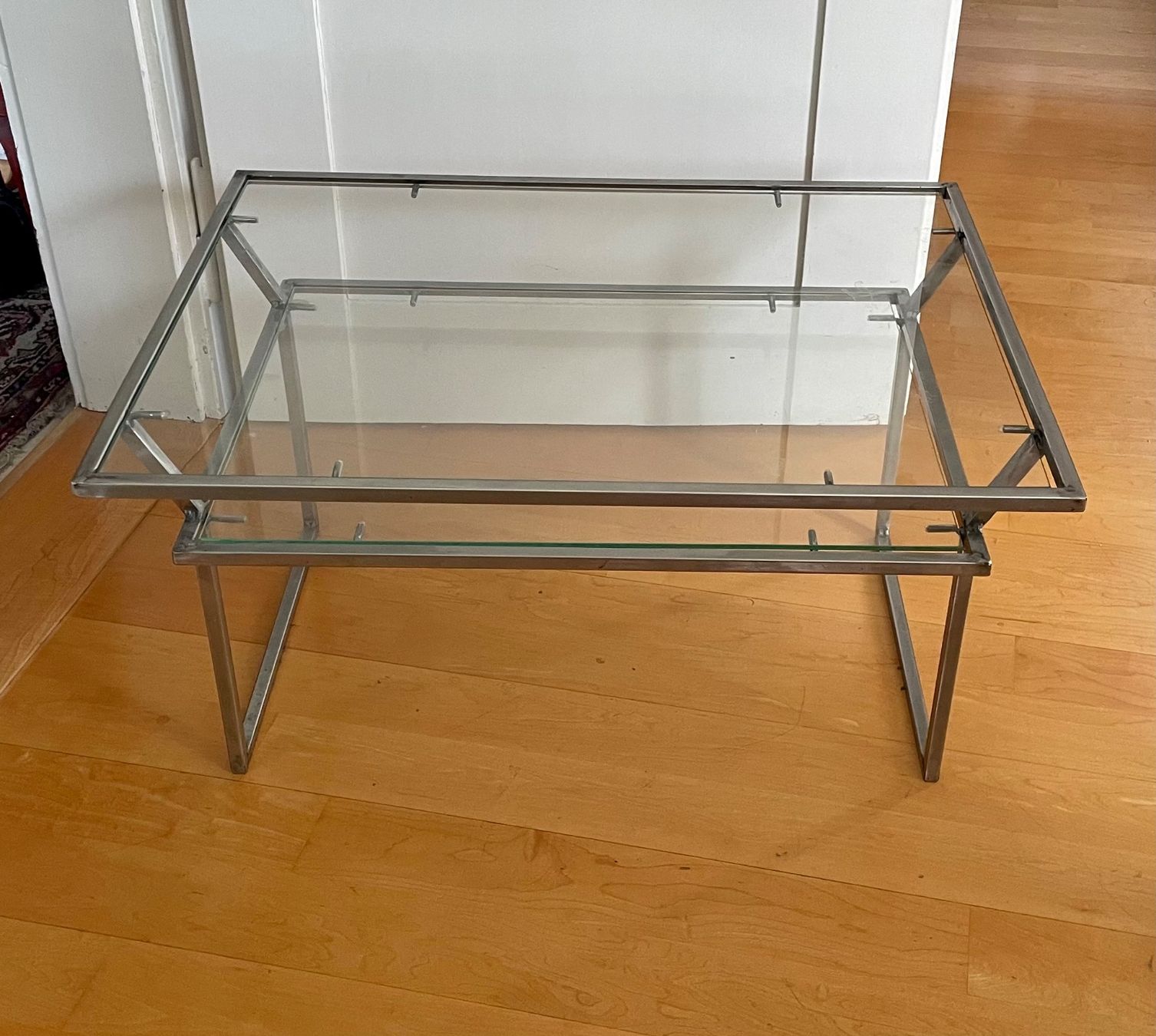 Tische: Designertisch Unikat Design Kunst Edelstahl Glas – Gebraucht aus Altdorf UR von zar_fcd6 3