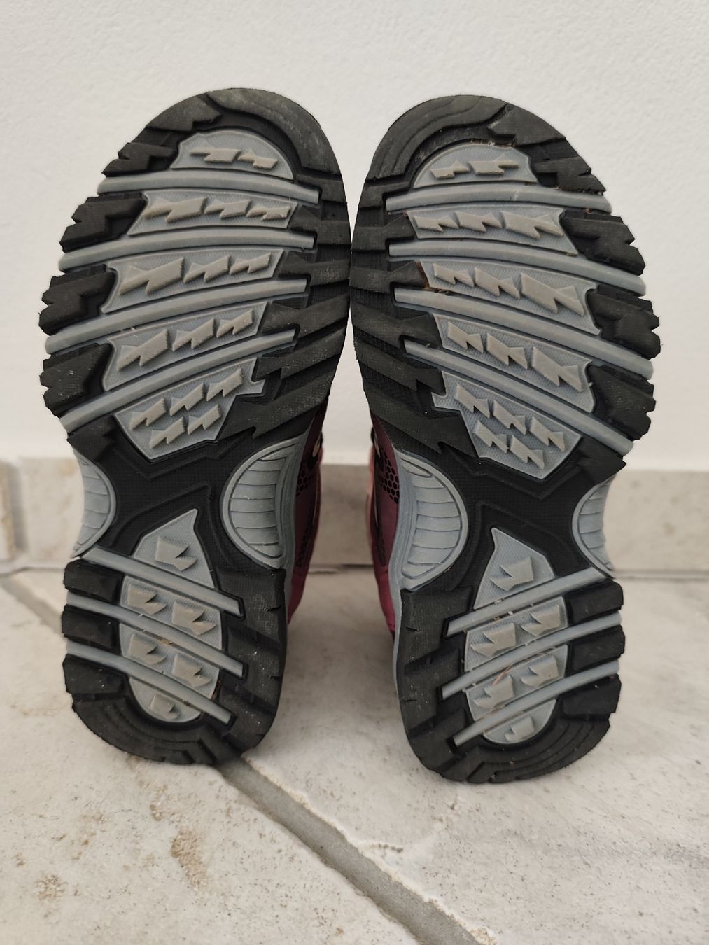 Schuhe für Mädchen: Mädchen Wanderschuhe  – Gebraucht aus Chur von Rodanisa 4