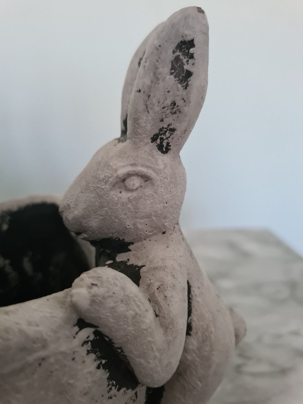 Vasi per fiori: Blumentopf Beton Hase, Höhe 20 cm – Usato da Winterthur venduto da bibummi 4