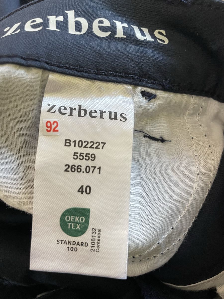 Pantaloni: Dunkelblaue Damenhose Gr 40 NEU – Nuovo e nell'imballaggio originale da Rüti ZH venduto da Tal_ga6N 3