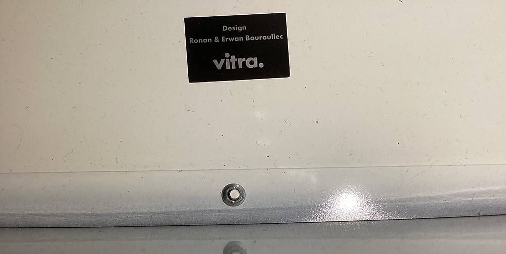 Tische: Table basse Vitra – Neu und originalverpackt aus Corsier sur vevey von Hitu 1