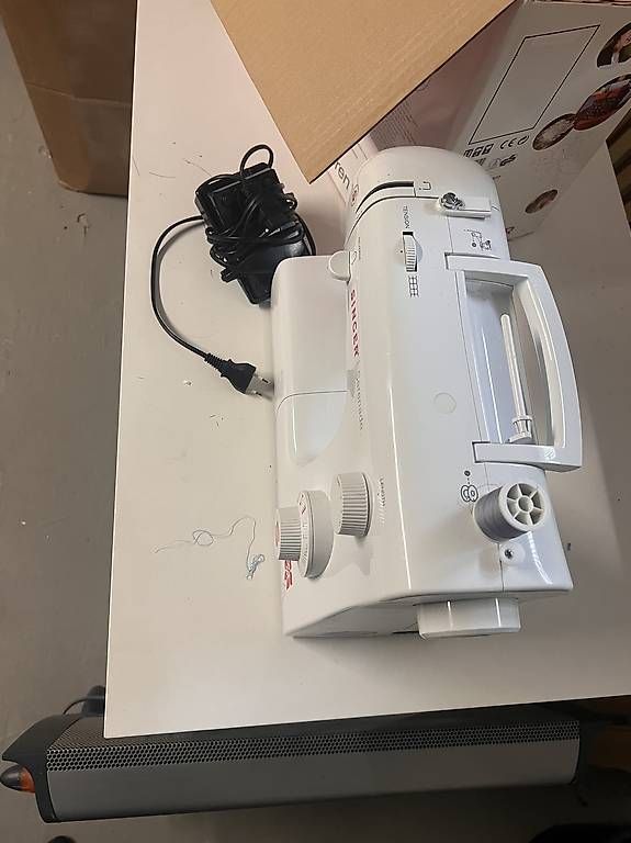 Macchine da cucire: SINGER® Serenade Nähmaschine – Usato da Rheinfelden venduto da nil_tn7y 4