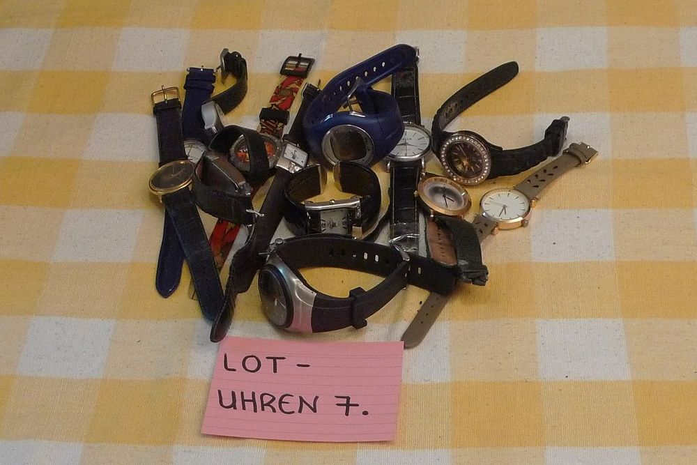 Orologi: LOT-UHREN 7. – Difettoso da Bern venduto da bn1640 5