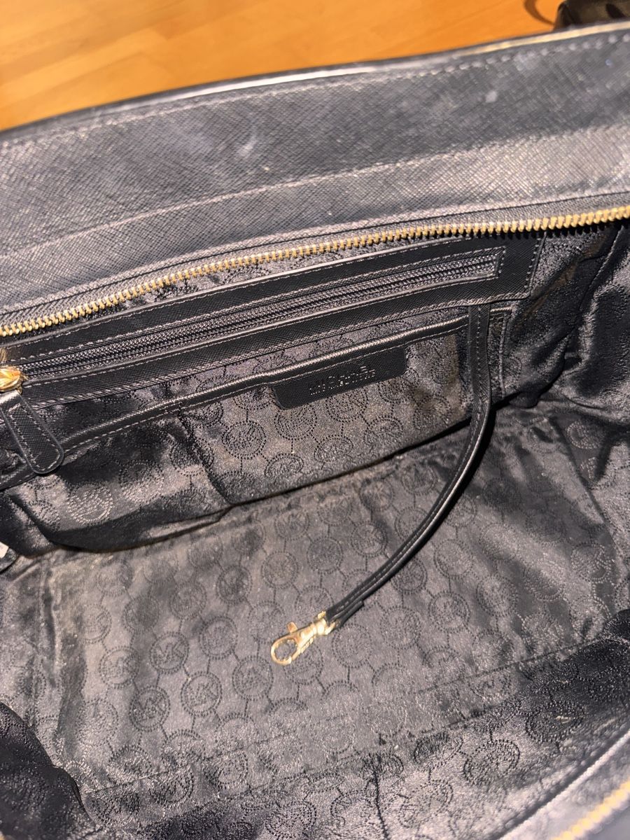 Michael Kors Borse da donna: Handtasche Michael Kors schwarz gebraucht – Usato da Bonaduz venduto da Carda22 2