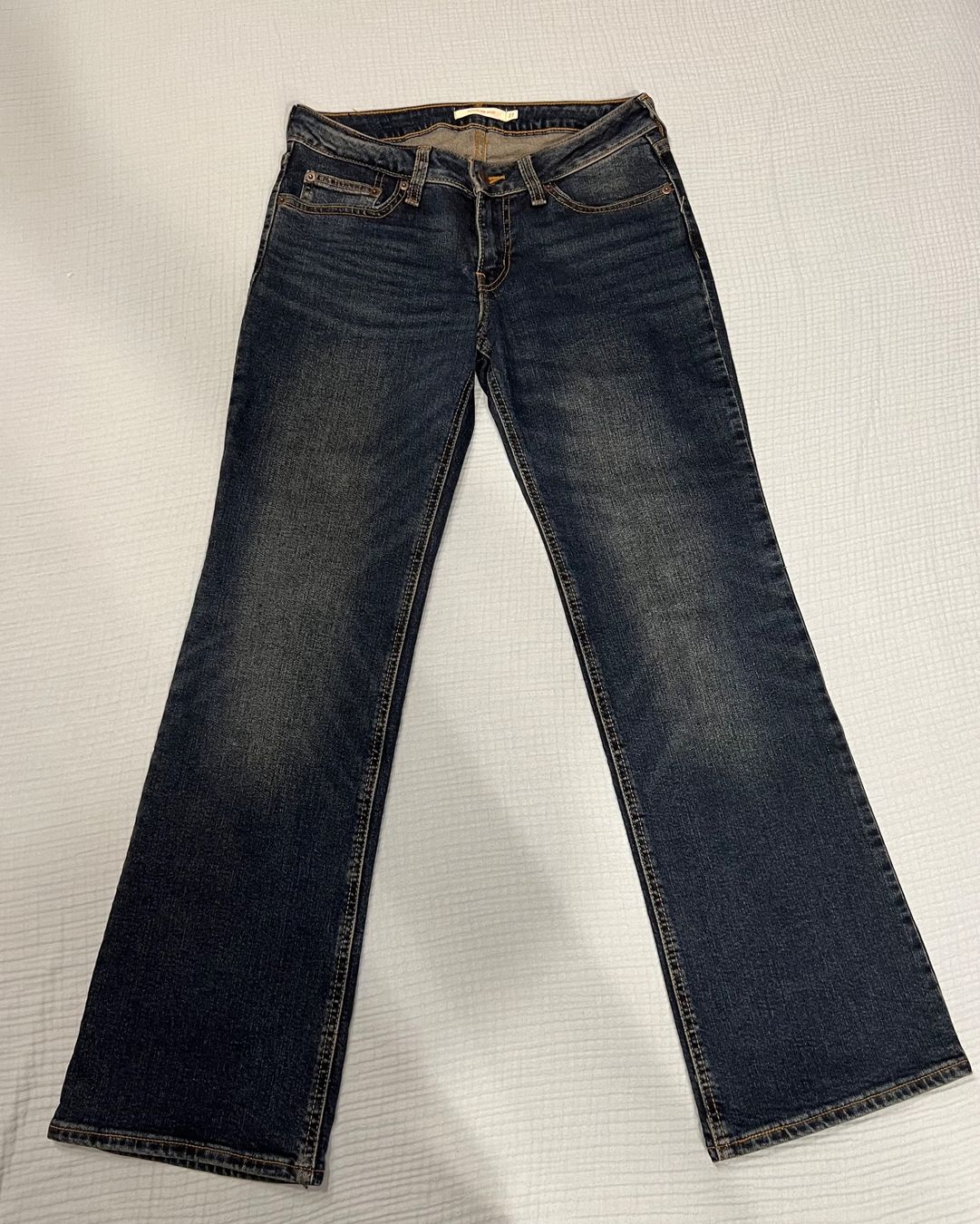 Levi's Jeans: Levi's Jeans Superlow Bootcut Gr. 27 – Usato da Itingen venduto da ann_6ygz