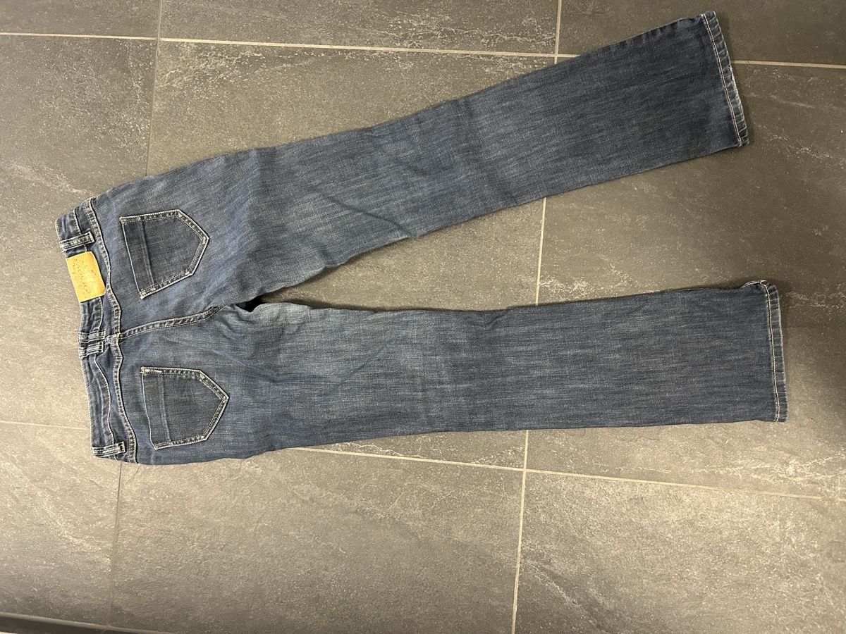 H&M Jeans: Jean slim denim, taille W29 L32. – Gebraucht aus Bôle von sev_n85b 2