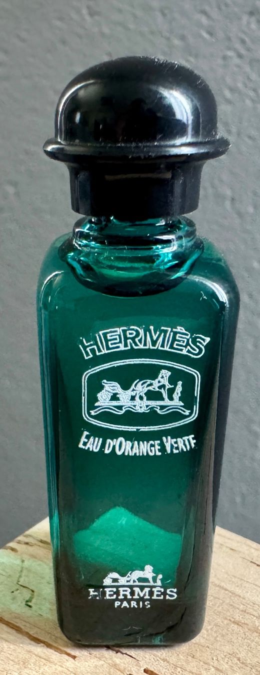 Hermès Profumi & Eau de Toilette: Parfum Miniatur HERMES Eau d'orange verte Eau de Cologne 7.5 – Usato da Rothrist venduto da Luckywinner