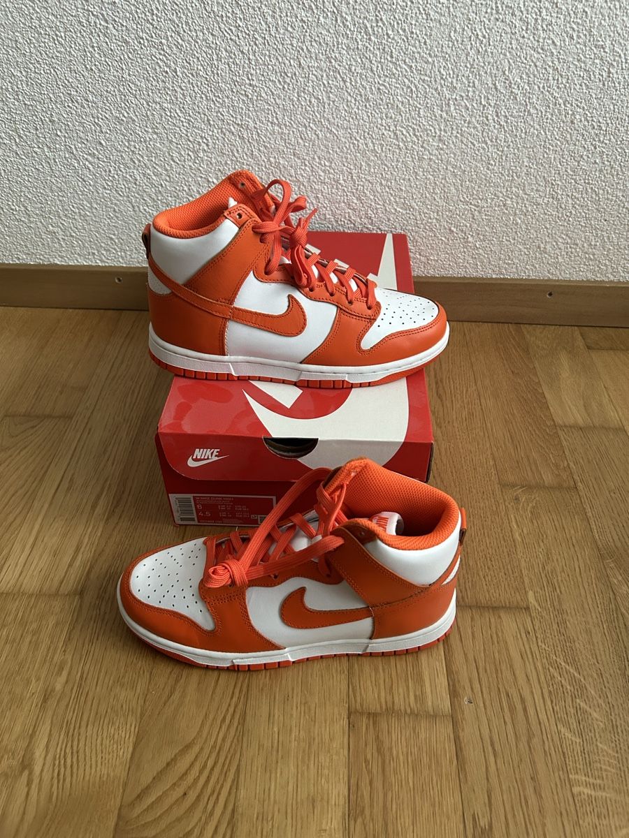 Nike Scarpe da donna: W Nike Dunk High – Nuovo e nell'imballaggio originale da Pfungen venduto da BuyIt 1