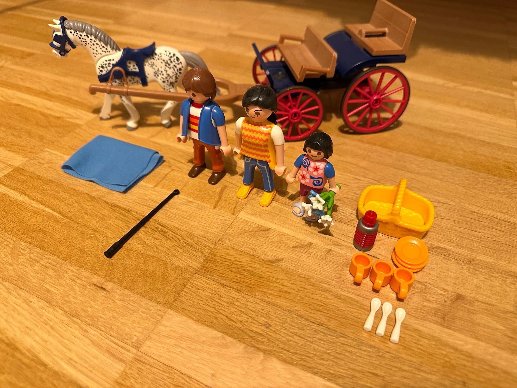 Playmobil Giocattoli: Playmobil Ausflug mit Pferdekutsche – Usato da Arch venduto da tam_ctz2 2