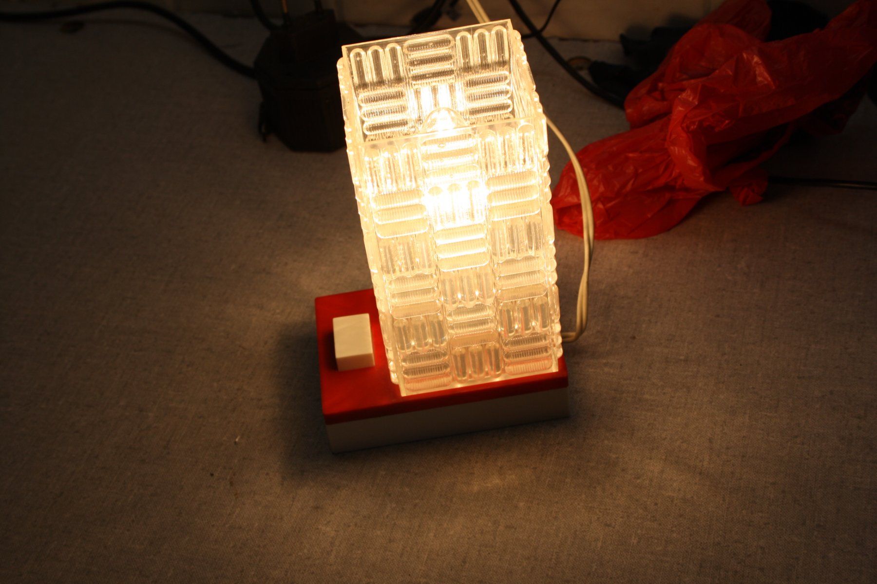 Lampade: VINTAGE TISCHLAMPE LAMPE – Usato da Wauwil venduto da Pneuedy