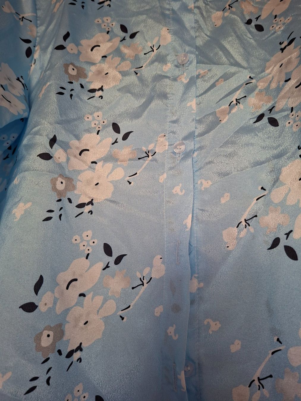 Chemisiers: Bluse Damen hellblau geblümt Grösse L – Neuf (Voir description) à Erlinsbach par pfunky 2