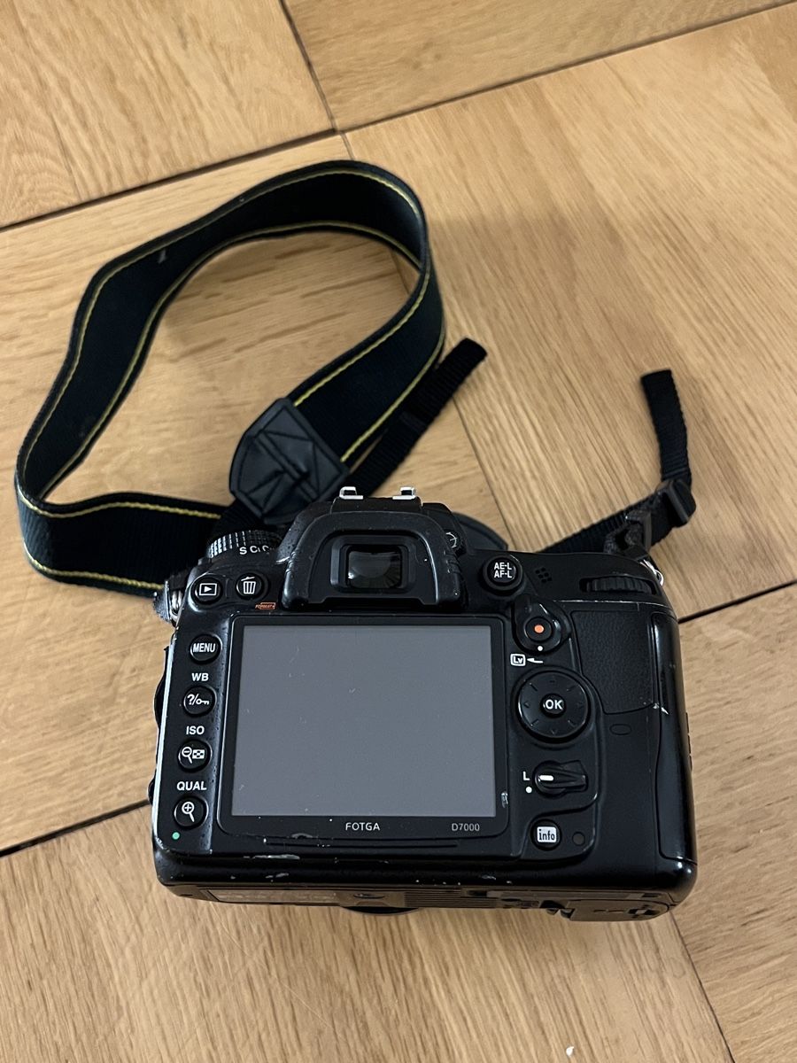 Nikon Fotocamera: Nikon D7000 Fotokamera – Usato da Luzern venduto da lau_bs9l 4