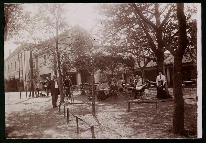 Fotografie & Manifesti: Fotografie Döben, Gasthofsgarten, Brüc – Usato da Berlin venduto da bartko-reher