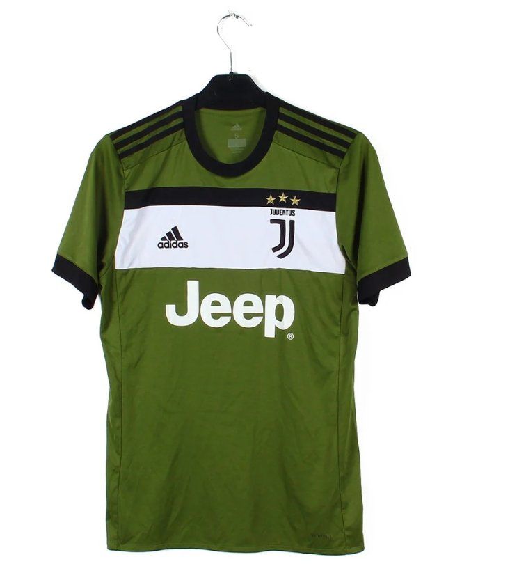 Juventus Canottiere & Pantaloni: Juventus – Usato da Sâles (Gruyère) venduto da Rapha1111
