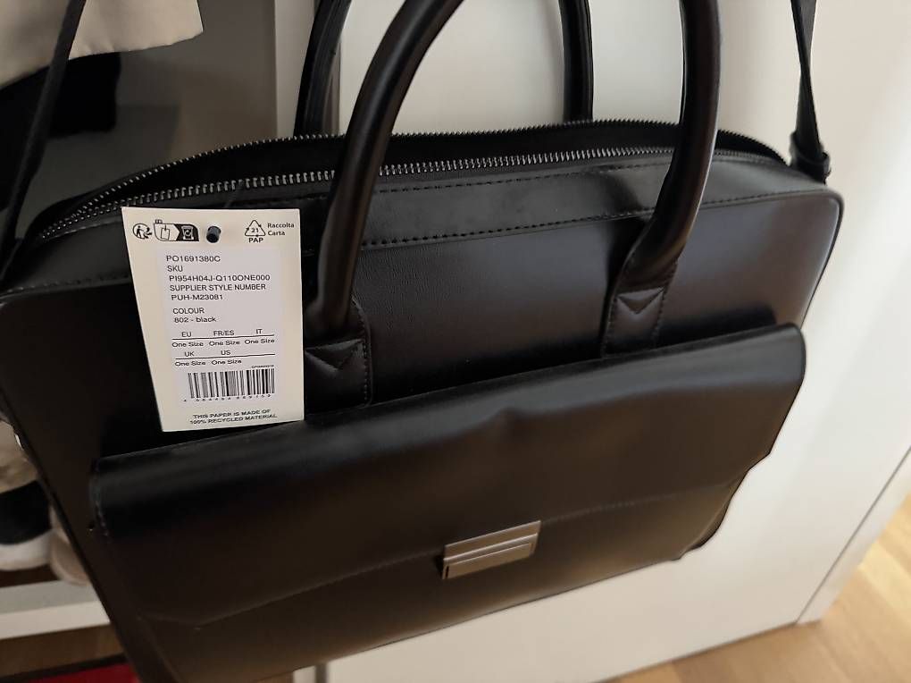 Borse: Pier One Notebooktasche - black - neu mit Etikette! – Usato da Kradolf venduto da ij5 2