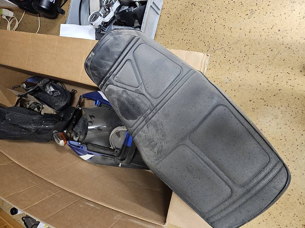 Tutti pezzi di ricambio auto: XJR 1300 Teile – Usato da Einsiedeln venduto da RomanB. 2