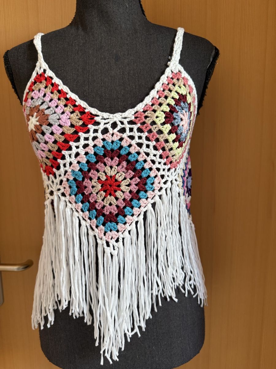 Top: Boho Häkeltop – Nuovo (secondo la descrizione) da Sigriswil venduto da ck56 1