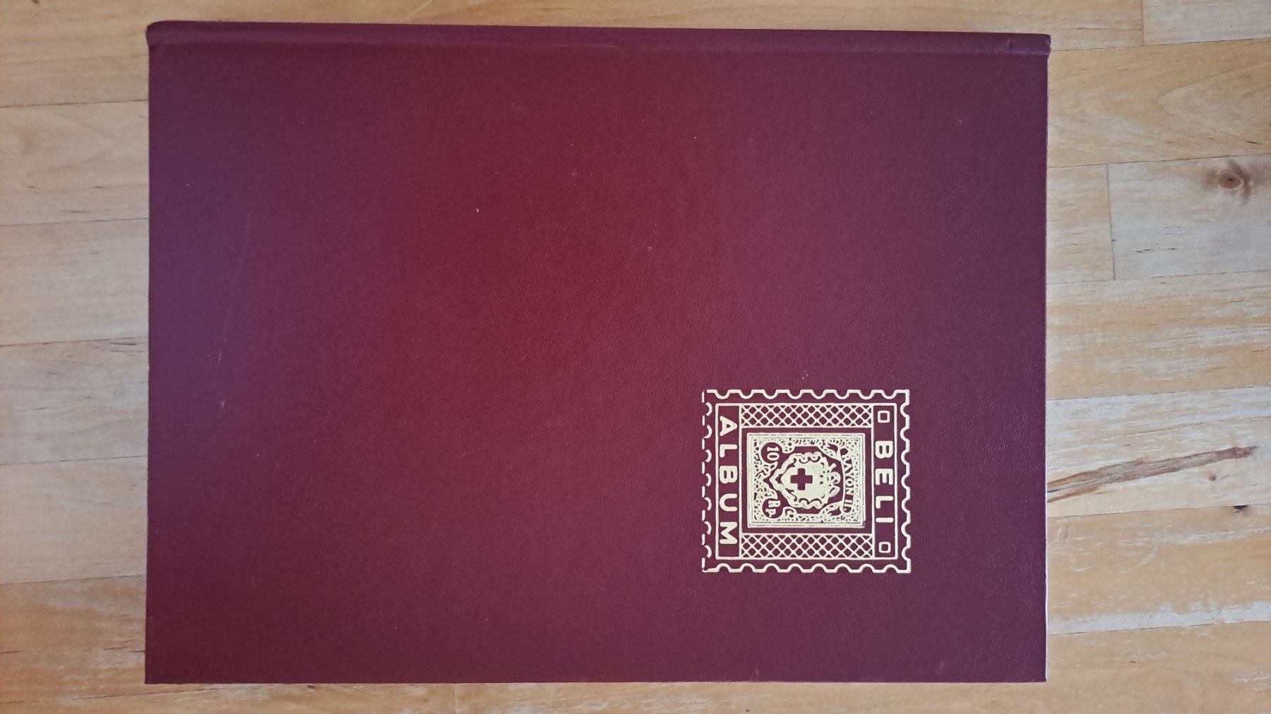 Alben: Briefmarken Album – Gebraucht aus Bergdietikon von Lion-King