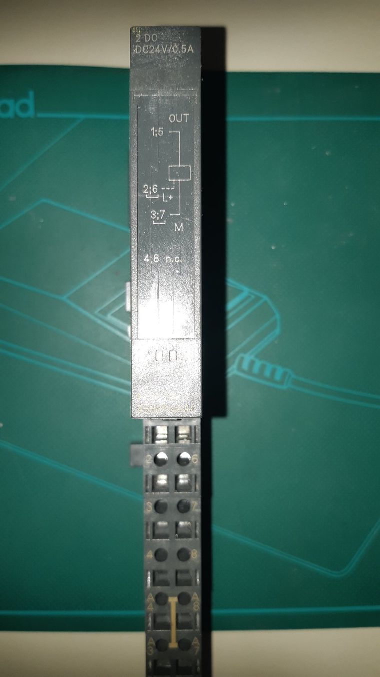Siemens Componenti elettronici: Siemens ET200 Modul. 6ES7132-4BB01-0AA0 – Usato da Fehraltorf venduto da ust_57