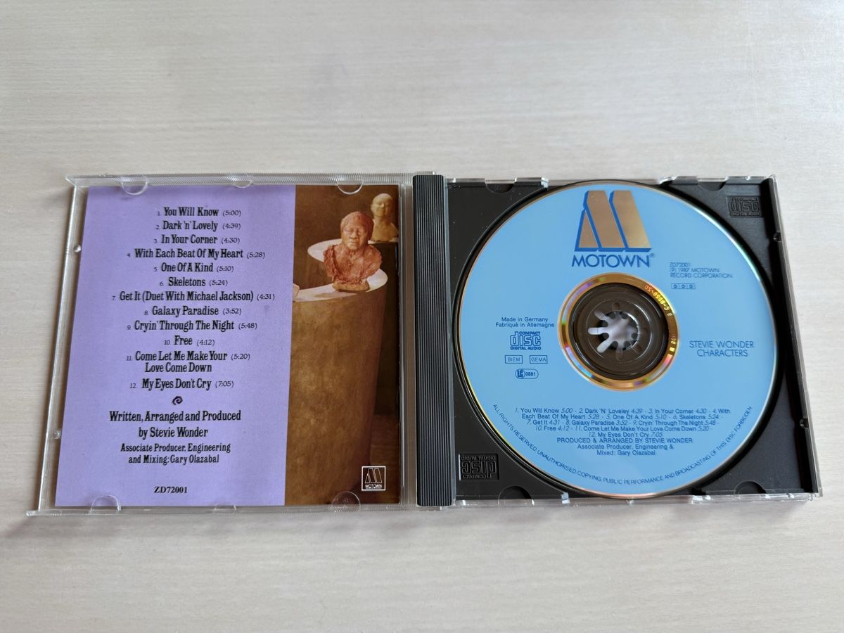 CDs: Stevie Wonder - Characters CD – Gebraucht aus Oberried Brienz von Chyara 2