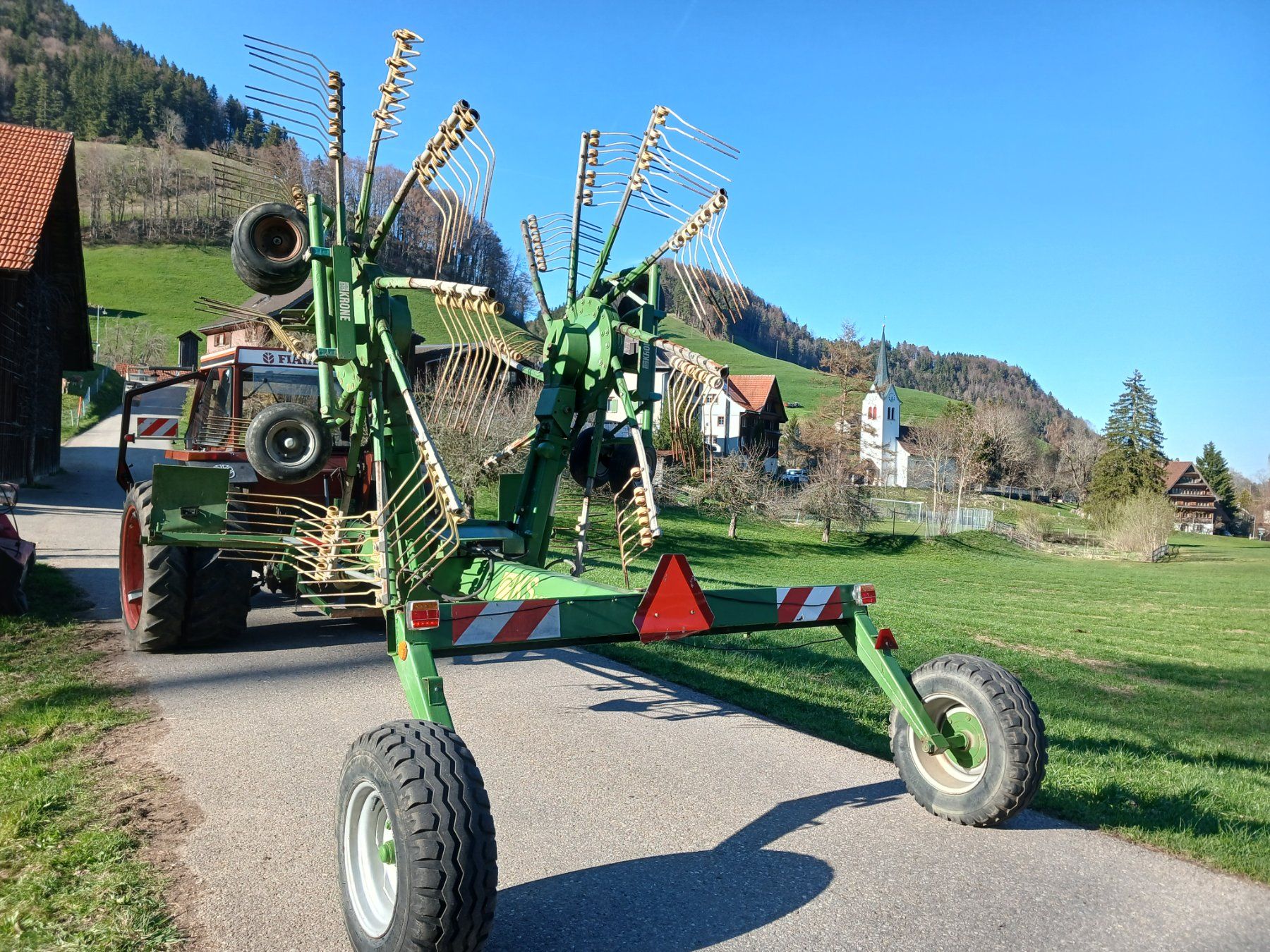 Krone Raccolta foraggio grezzo: Krone Doppelschwader – Usato da Krinau venduto da P.grob 2