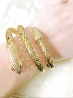 Vintage Whiting and Davis Signed Goldtone Metal Bracelet