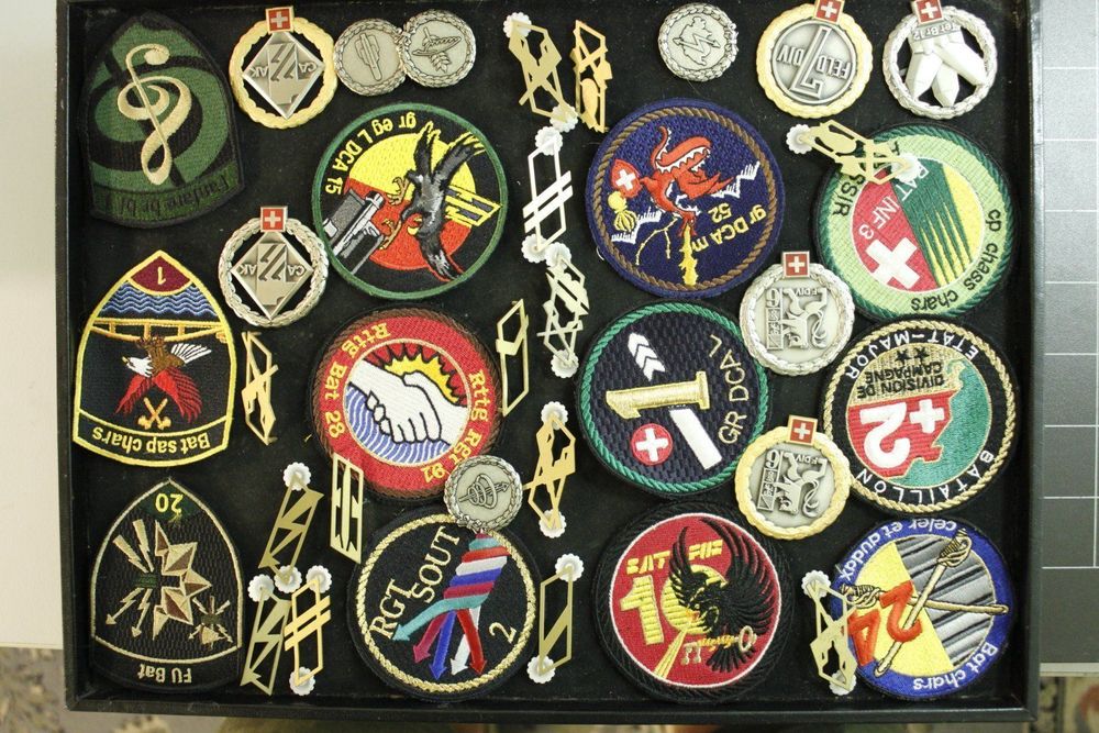 Pin's émail Chorale De Lucerne – Insigne Badge Suisse, Thème Musique