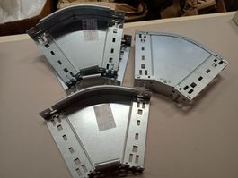 4 Stk. OBO Bogen 45 Grad RBM 45 620 FS 60x200, neu