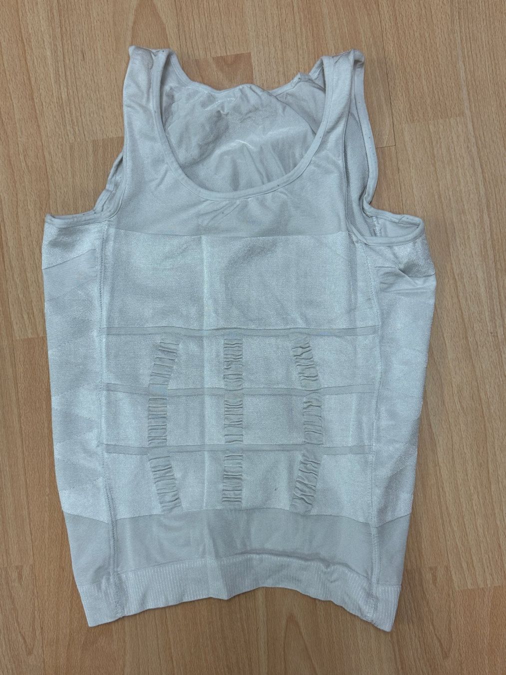 T-shirt: MEN enges Trainings tanktop weiss (M) – Usato da Ostermundigen venduto da Vangiolillo 1
