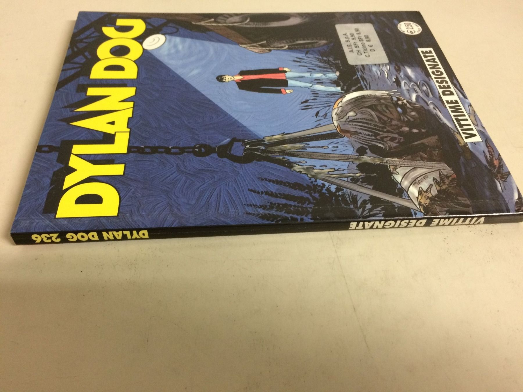 Comics: DYLAN DOG  # 236 VITTIME DESIGNATE Sergio Bonelli 2006‪ – Gebraucht aus Vezia von Aquarius_Age 3