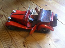 sehr schönes Deko Retro Auto, handgefertigtes Modell, Metall