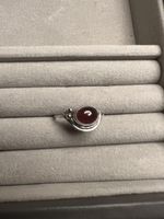 feiner Ring mit Karneol