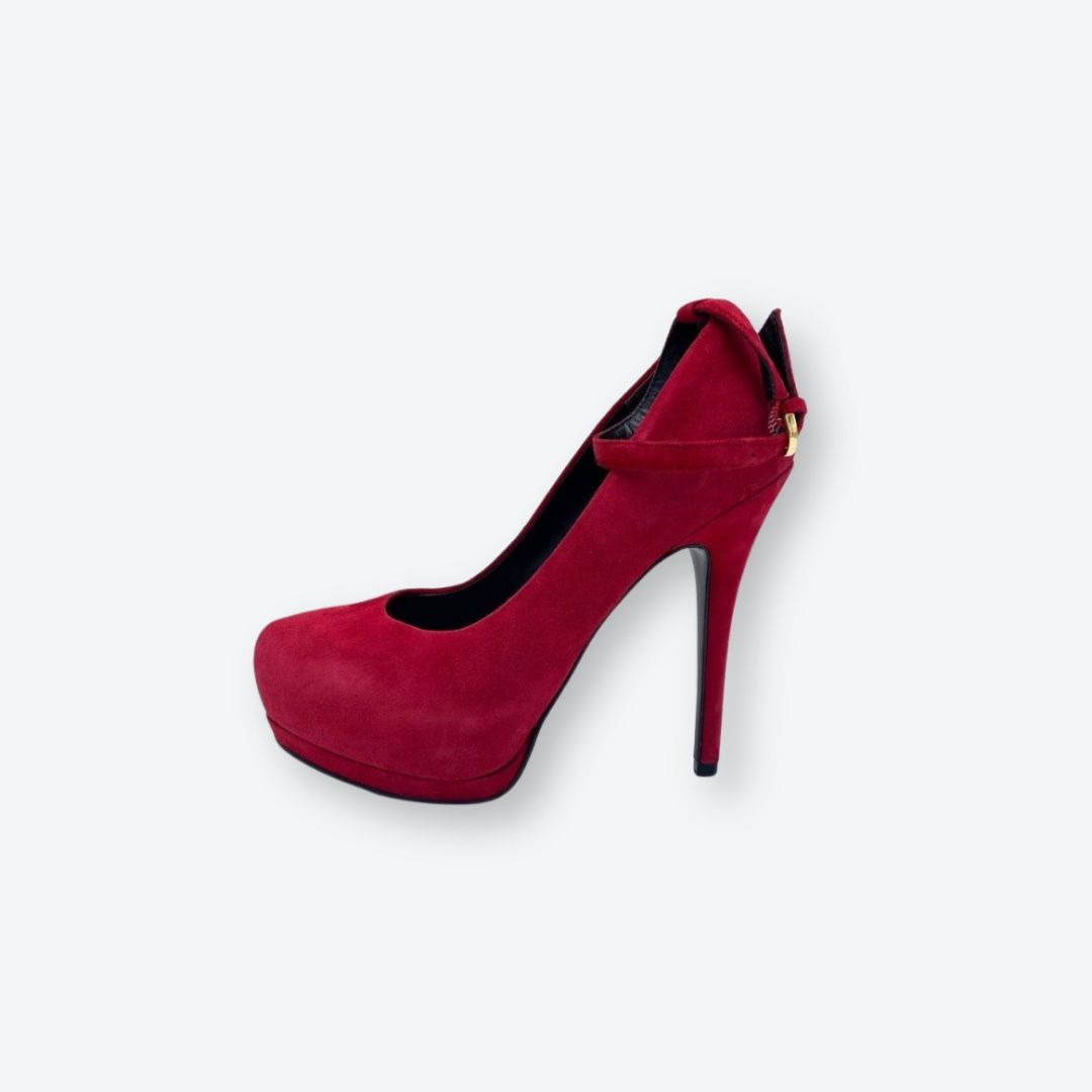 Guess Scarpe da donna: Rote GUESS plateau Pumps in Gr. 35 – Usato da Oberkirch LU venduto da petitefashion 2