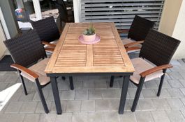 Gartentisch mit Stühlen Holz und Polyrattan gebraucht
