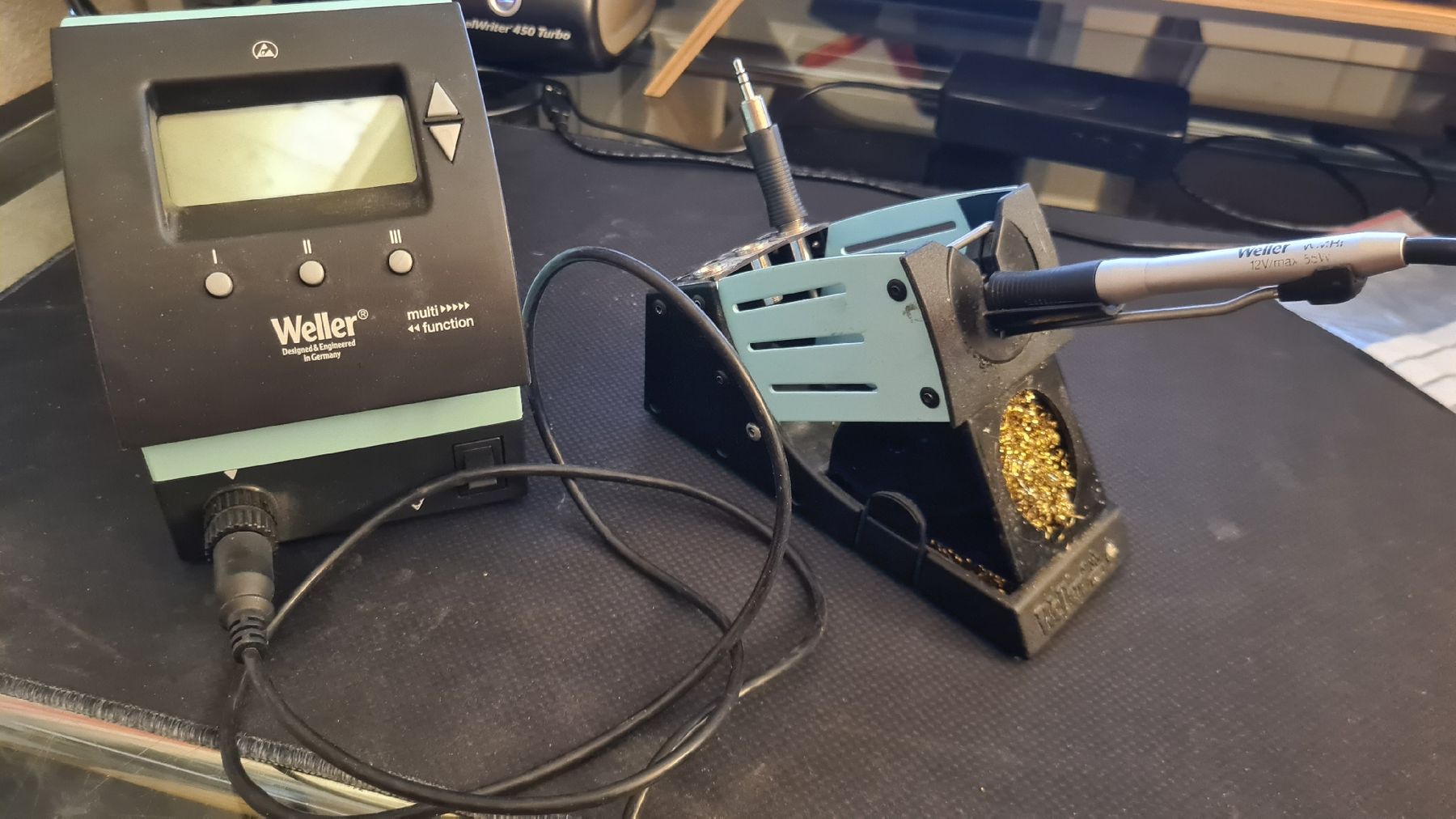 Weller Löten & Schweissen: Fer à souder Weller multi function WD 1M avec panne WMRP 55W – Gebraucht aus Domdidier von