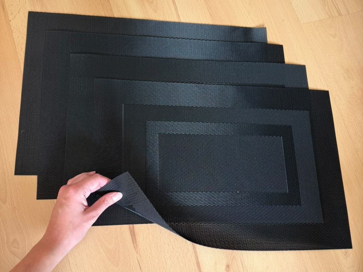Set de table et chaises: 4x Tischset schwarz – D'occasion à Zollikofen par butch14 1