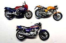 Lot de 3 motos miniatures / maquettes montées – Échelle 1/12