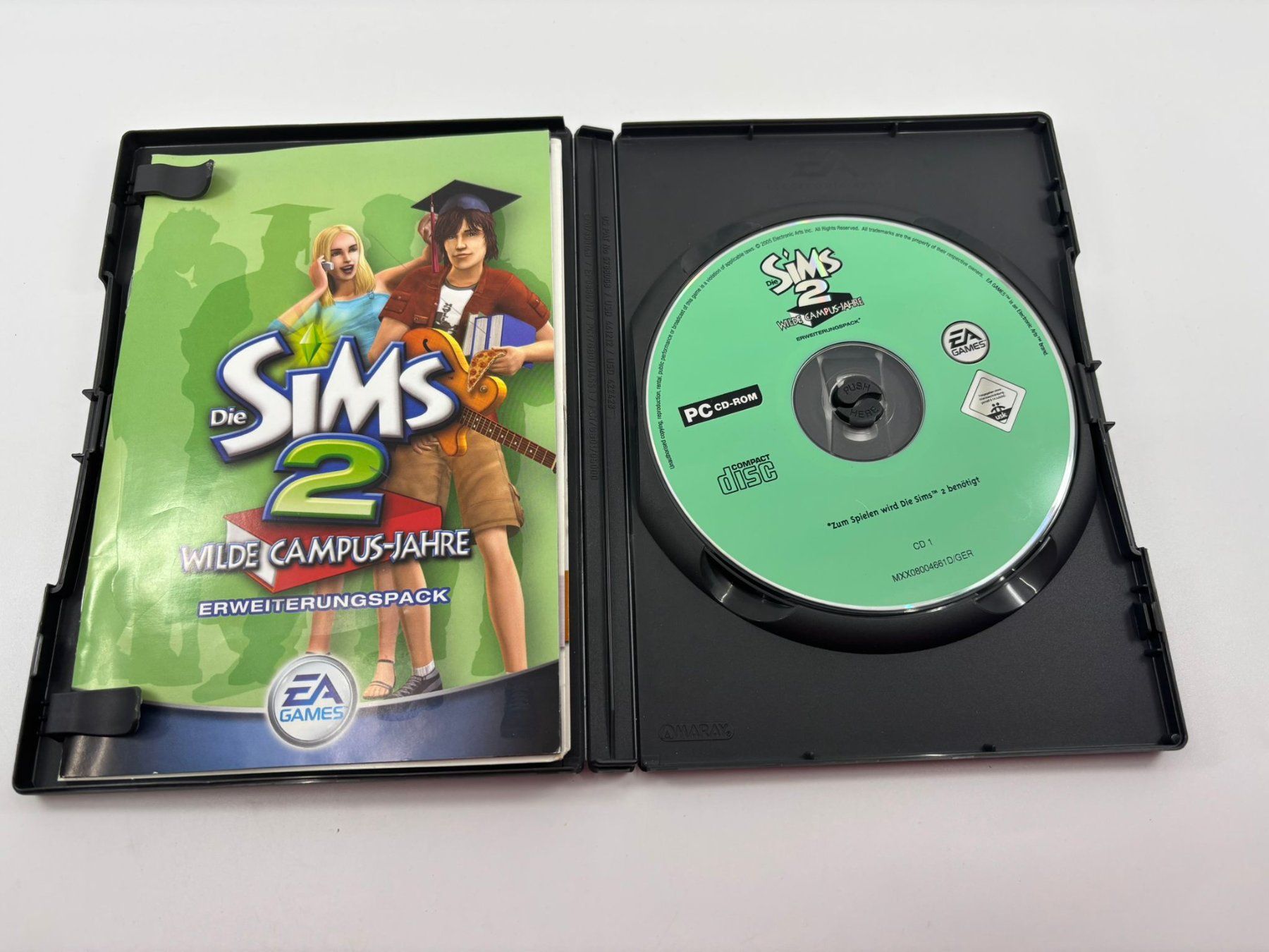 Giochi: Die Sims 2 - Wilde Campus-Jahre (PC) – Usato da Herisau venduto da Seyashop1 1